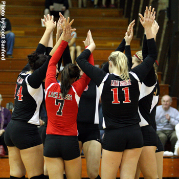 Foresters Defeat Monmouth in Four Sets, Advance to MWC Tournament Final