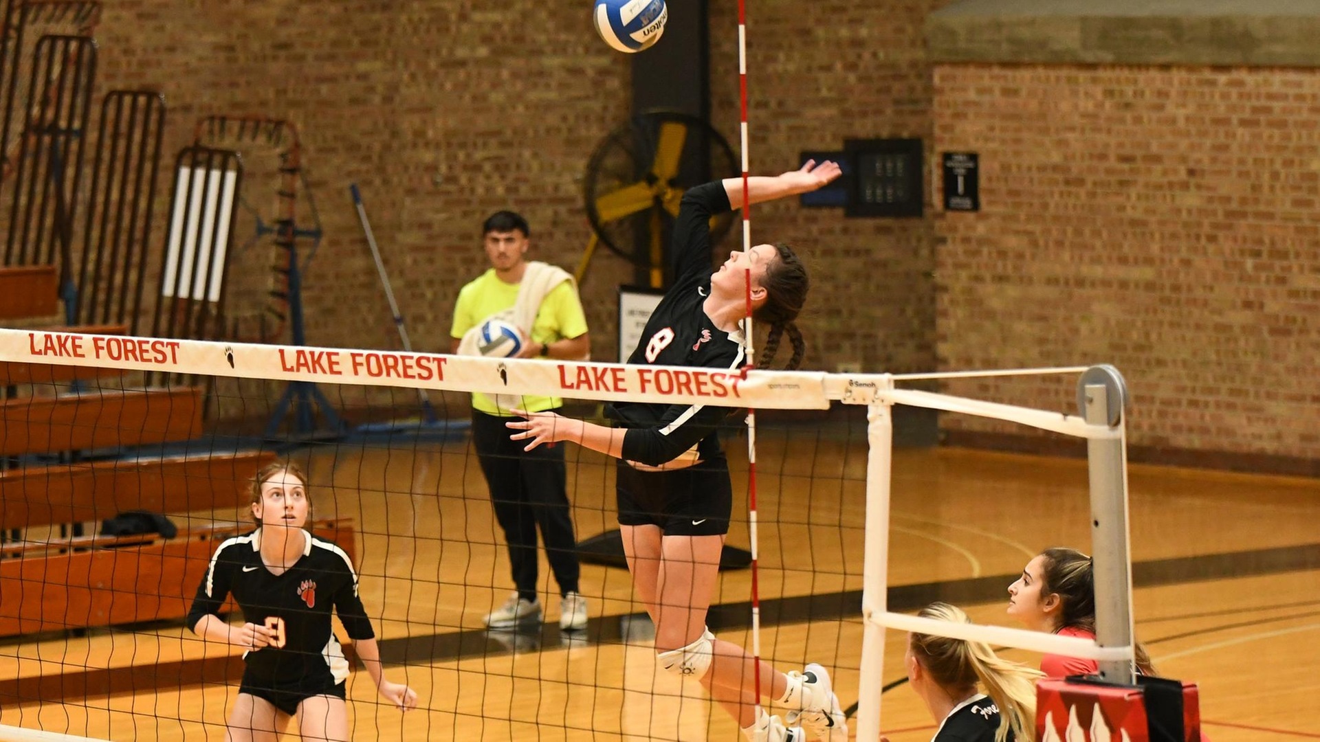 Foresters Sweep Rockford, Collect Fourth Win in Five Matches